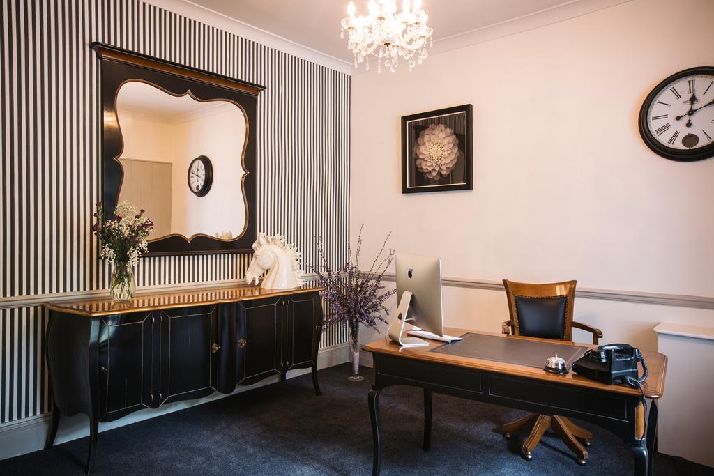 The Broadmead Boutique B&B Tenby Bagian luar foto